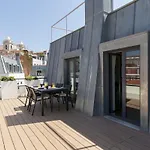 Guestready - Stylish With Parking Apartmán