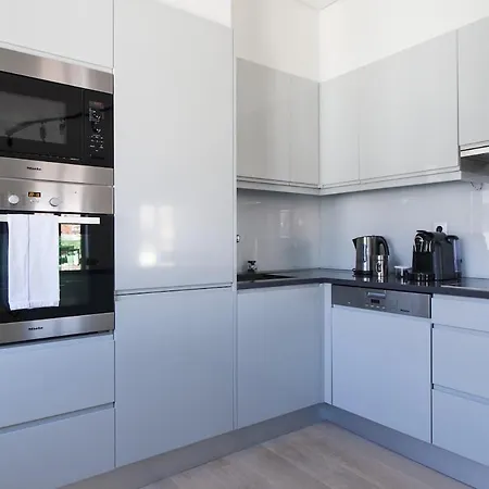 아파트 Guestready - Stylish With Parking *