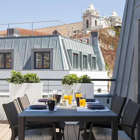 아파트 Guestready - Stylish With Parking
