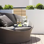 Guestready - Stylish With Parking *