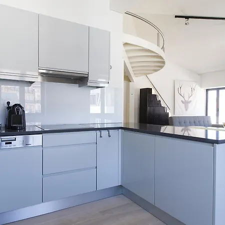Guestready - Central Stylish Home With Parking Lisbona