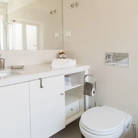 Guestready - Central Stylish Home With Parking Appartamento Lisbona